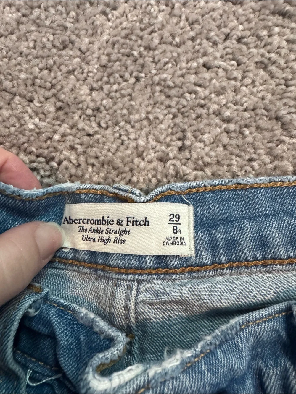 Abercrombie & Fitch The Ankle Straight Ultra High Rise - Picture 3 of 3
